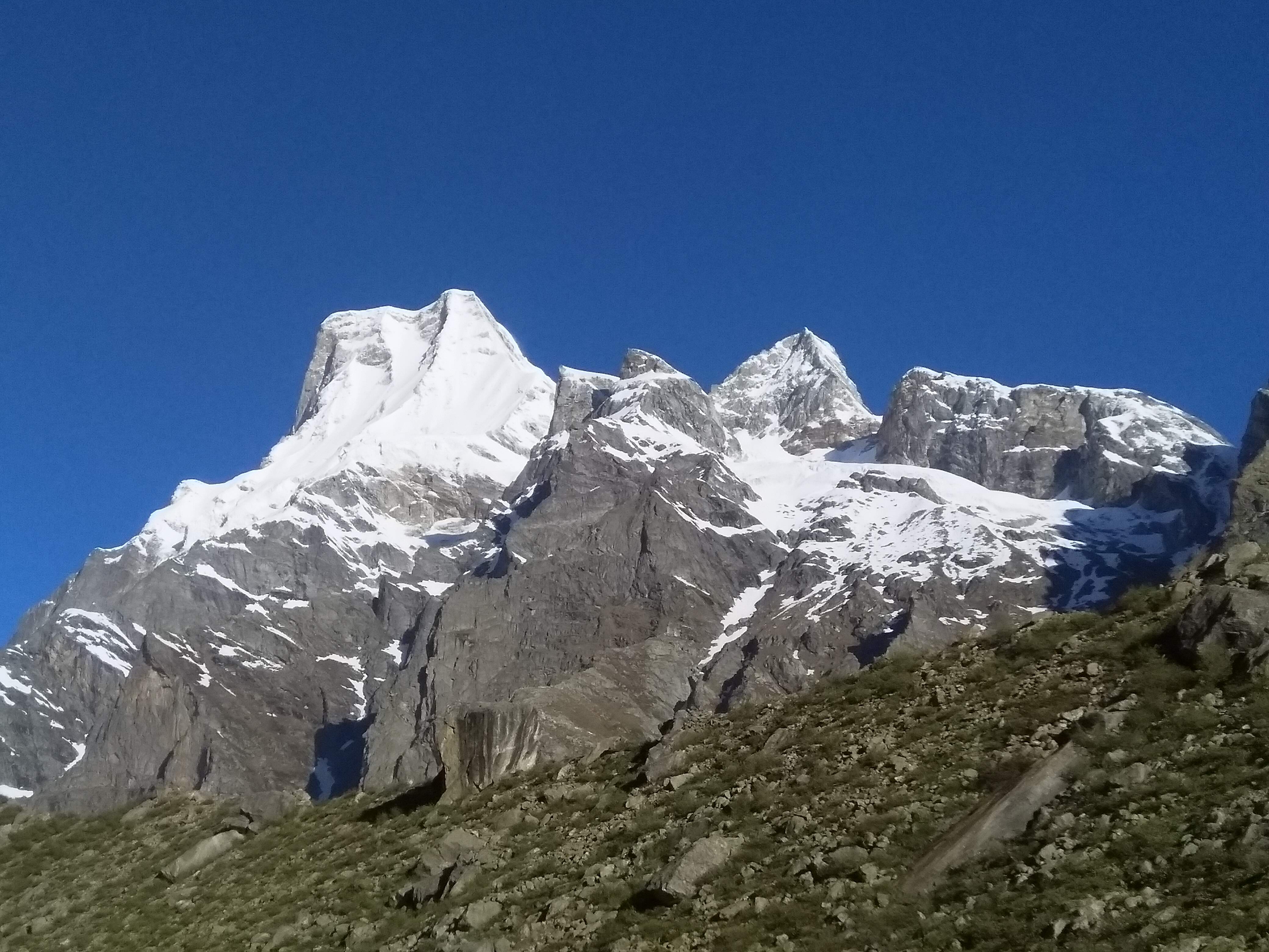Satopanth Lake Trek image 13