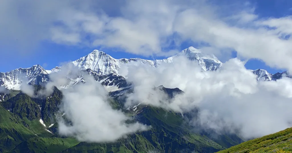 View of Gulabi Kantha Trek trek