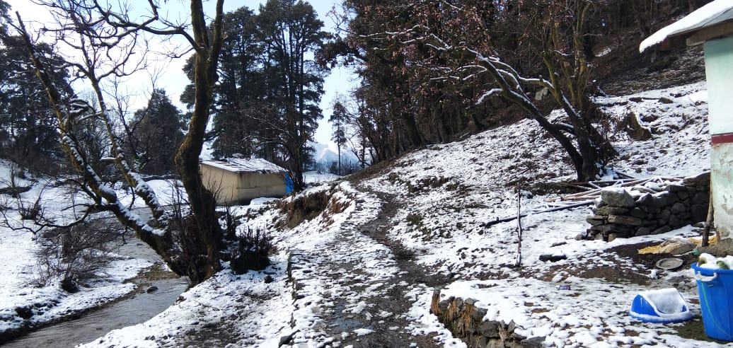 Dodital - Darwa Pass Trek image 6