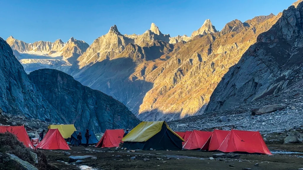 campsite of sheagoru lahaul valley
