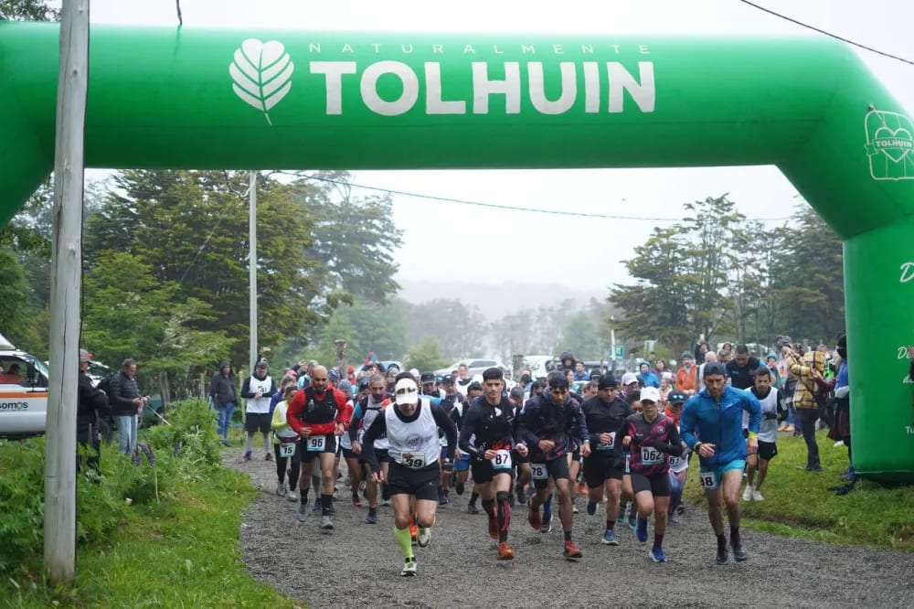 El Municipio de Tolhuin acompañó la primera Carrera del Lago Escondido