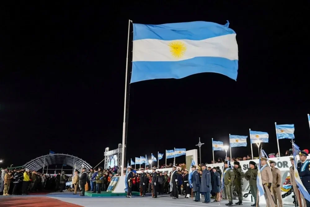 "Malvinas tiene que ser la Causa de todos": El Gobernador Melella brindó un discurso de unidad en la Causa Malvinas