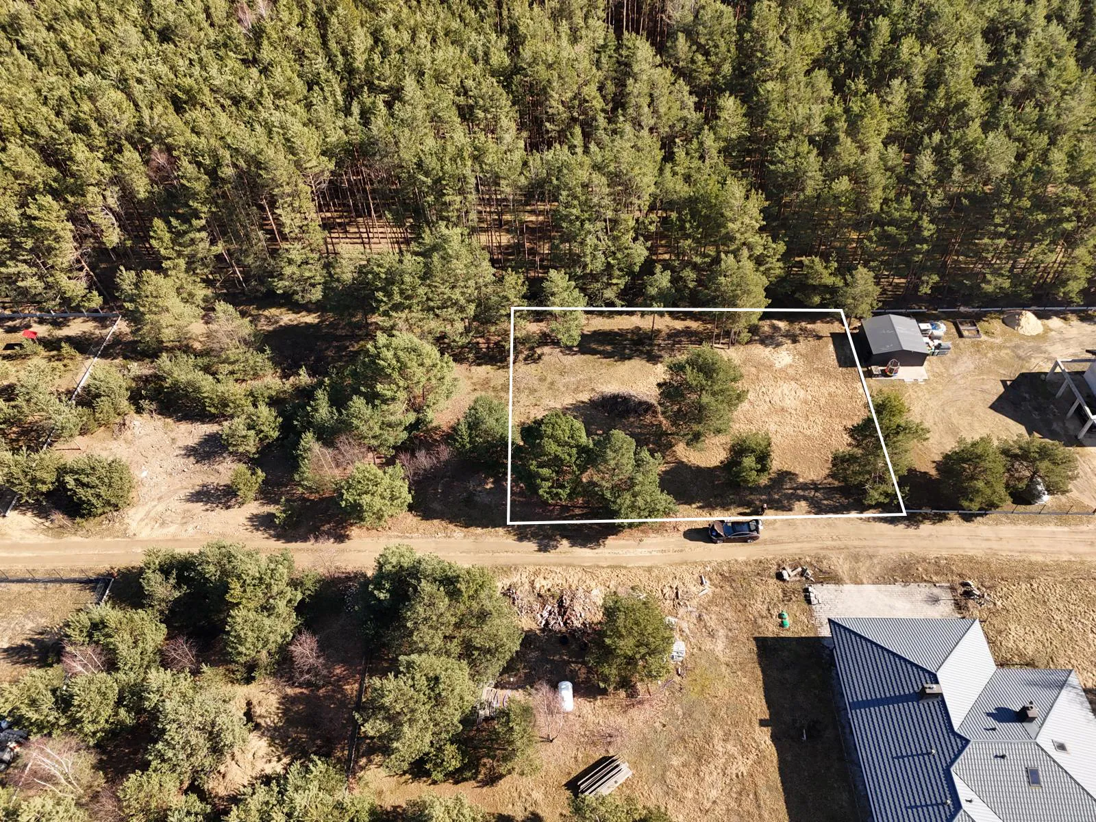 Działka budowlana w osiedlu domków jednorodzinnych