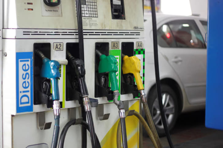 Government rules out choice of pure petrol, E10 alongside E20
