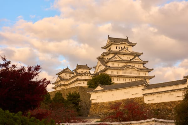 Himeji Castle in Autumn: A Quiet Season at the White Heron Castle