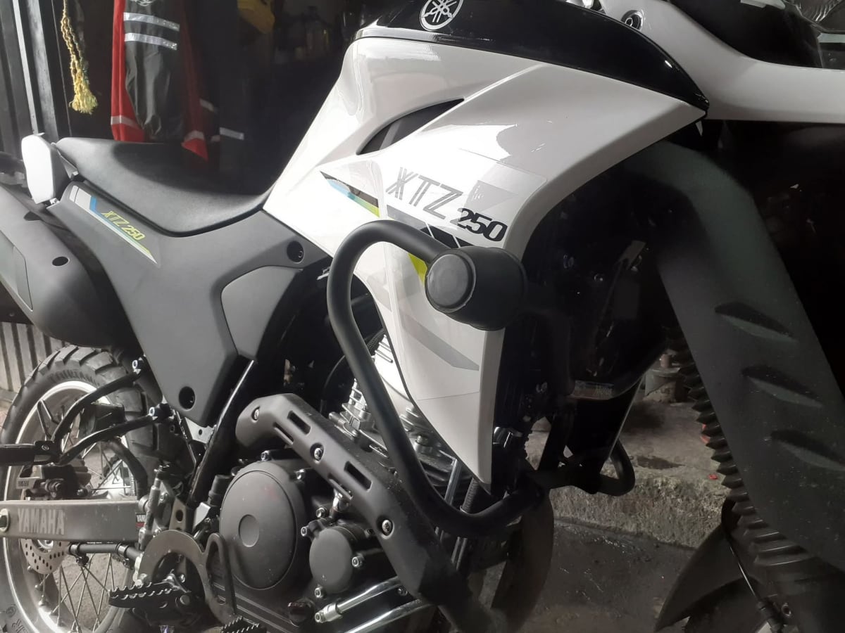 Defensa XTZ 250--1