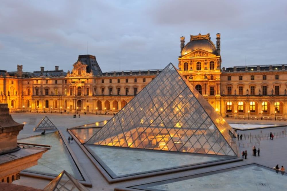 Louvre Abu Dhabi museum featured in the 10-Day Jordan and Dubai Tour