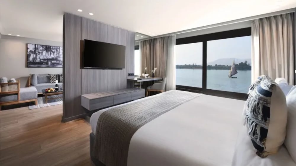 Luxury Bedroom Nile Cruise Suite