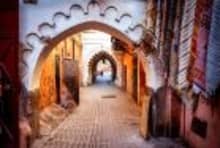 Shop like a local in the souk of Marrakech’s Medina with expert-guided tours