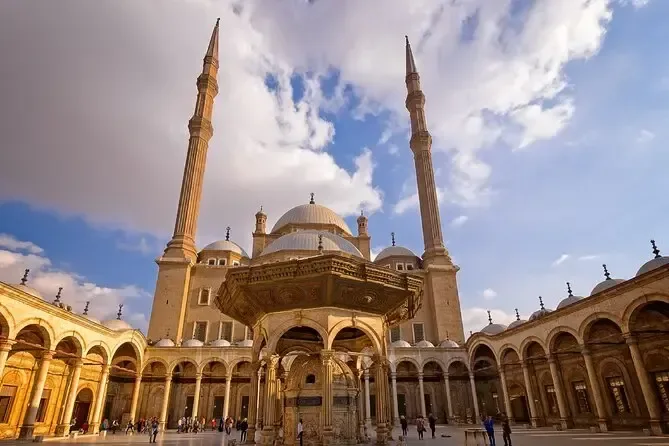 6-Day Tour to Cairo and El Bahariya Oasis