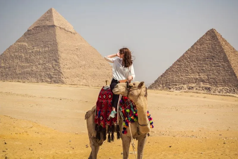 Exploring Giza Pyramids of Giza on a 6-day Easter Tour in Cairo & Luxor