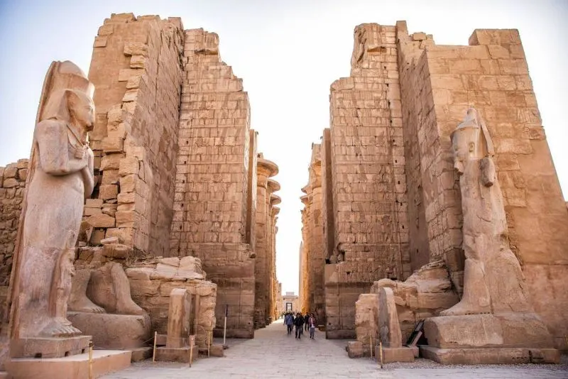 11 Days Egypt Tour including 8 Days Round Trip Nile Cruise