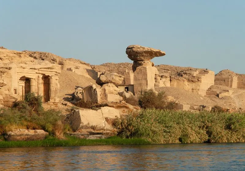 Impressive Gebel el Silsila explored on 14-day Egypt Tour