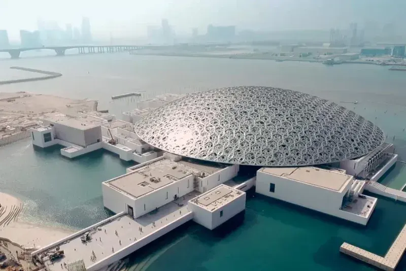 Visit the Louvre Abu Dhabi museum in Abu Dhabi