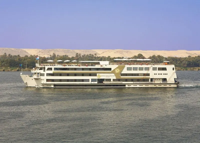 Egypt and Jordan tours with Nile Cruise Sail in comfort on a Nile Cruise between Luxor and Aswan included with luxury Egypt and Jordan tours.
