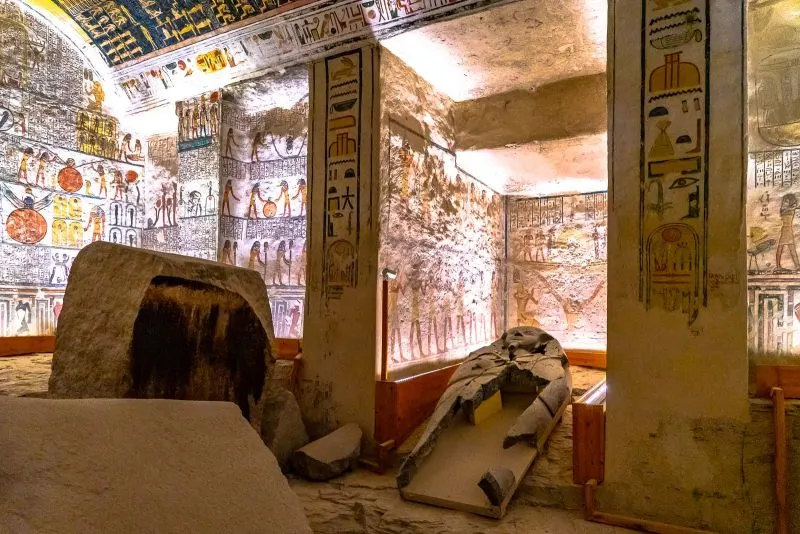 Full-Day Tour to the East and West Banks of Luxor: Discover Ancient Egypt’s Wonders