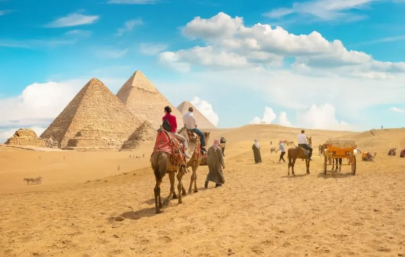 Dubai and Egypt Tour Package: Discover Dubai and Egypt With Nile Cruise Dubai and Egypt Tour Package: Discover Dubai and Egypt With Nile Cruise