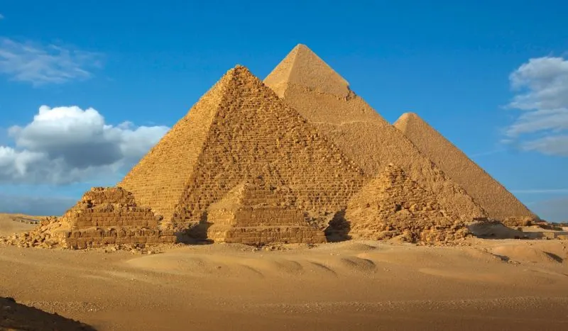Pyramids of Giza in Cairo, included in 5-Day Cheap Cairo Tour 