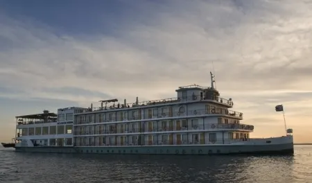 Cruzeiros pelo Lago Nasser