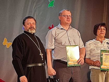 Священник из Петухово поздравил социальных работников с профессиональным праздником