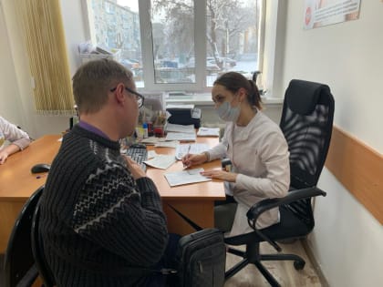 Бесплатные медосмотры и диспансеризацию прошли более 400 тысяч жителей Курганской области