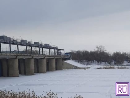 В Кургане перекроют пешеходный переход через дамбу