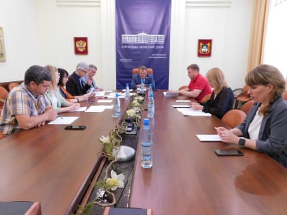 Общественники обсудили реализацию законов в регионе