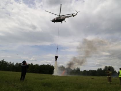 Курганские спасатели учили казахстанских тушить пожары