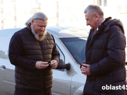 Муратов подарил курганской епархии машину для поездок в зоне СВО