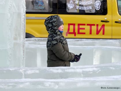 Мороз продлил школьникам каникулы