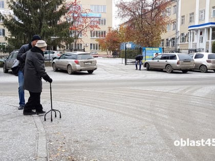 Курган готовится к зимнему сезону: новые меры по очистке дорог от снега и льда