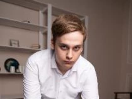 Выпускник лицея №12 г. Кургана написал ЕГЭ по физике на 100 баллов