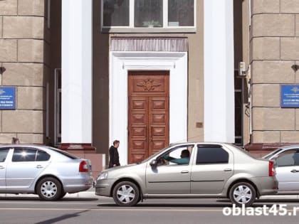 В Зауралье после застолья гость угнал чужой автомобиль и уехал домой