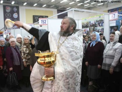 В Кургане открылась православная выставка-ярмарка «Добрый свет Рождества»
