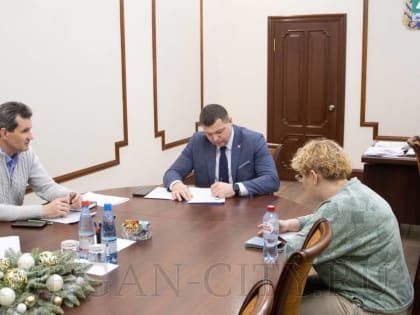 Временно исполняющий полномочия главы города Кургана Антон Науменко провёл личный приём граждан