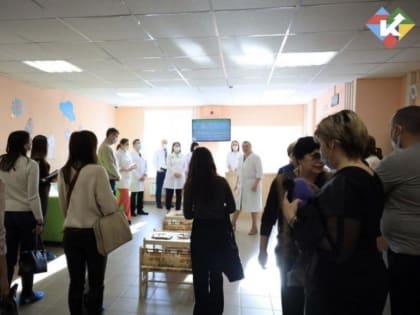 Новый замгубернатора Зауралья встретилась с родителями особенных детей