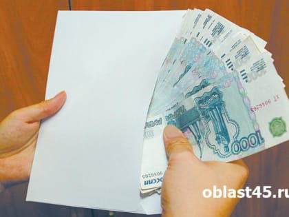В Кургане мужчина проник в квартиру к пенсионерке и украл более 10 тысяч рублей