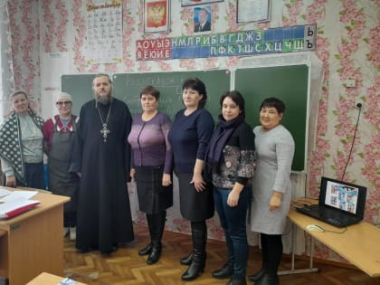 Священник из Боровлянки принял участие в родительском собрании по выбору модуля ОРКСЭ