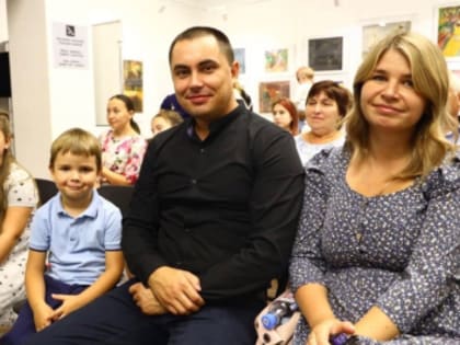 Лучшей «Молодой семьей России» признана семья Тихоновых из Кургана