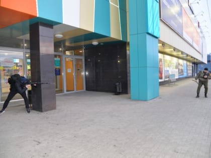 В Кургане «террористы» «захватили» торговый центр в Заозерном