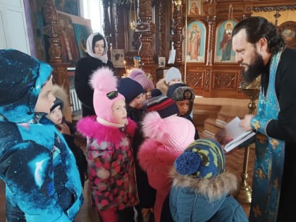 На масленичной неделе дошкольники села Лебяжье побывали в храме
