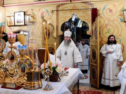 Митрополит Курганский и Белозерский в Рождественский сочельник совершил литургию