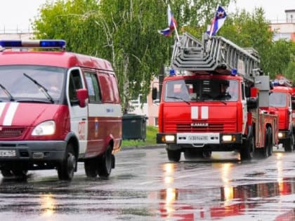 Сотрудники МЧС обеспечивают безопасность в День города Шадринска