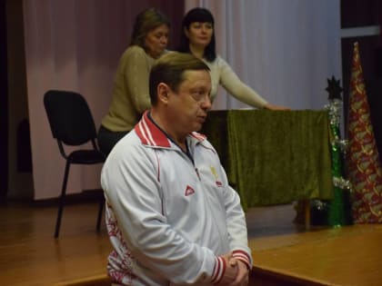 Глава города Елена Ситникова встретилась с родителями воспитанников ДЮСШ №1