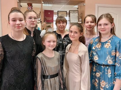 Педагоги из Курганской области стали победителями премии лучшим преподавателям