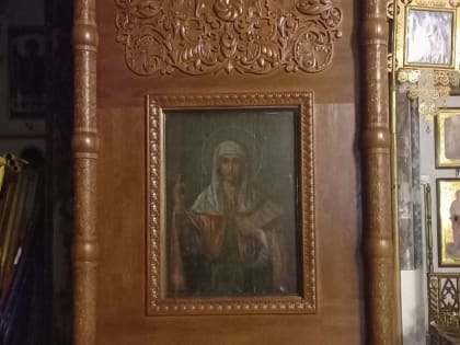 В храме зауральского села Введенское  установлены новые киоты