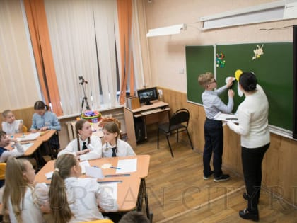 Члены Общественной палаты города Кургана работают в составе общественного жюри конкурса педагогического мастерства «Учитель года – 2023»