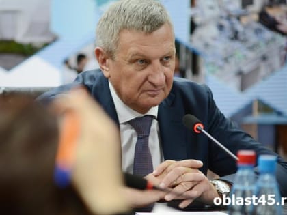 Путин наградил курганского сенатора Муратова Орденом Дружбы