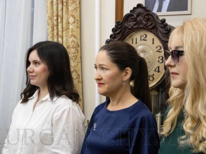 Временно исполняющий полномочия главы города Кургана Антон Науменко поздравил сотрудников «Управления по делам ГО и ЧС» с Днём спасателя