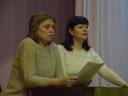 Глава Кургана встретилась с родителями юных акробатов из сгоревшей школы